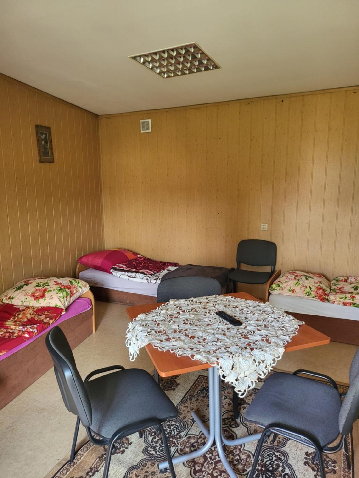 Alfa Noclegi Jędrzejów Exterior foto